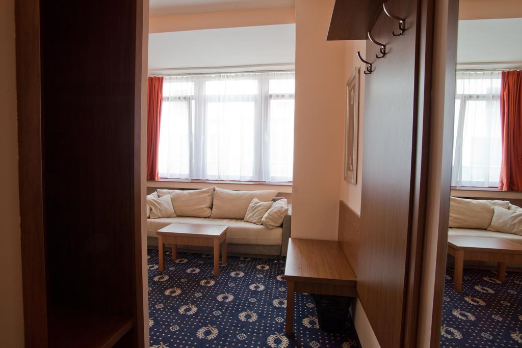 Penzion Gremium Hotell Bratislava Exteriör bild