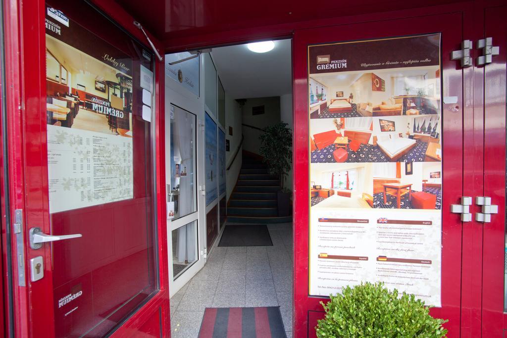 Penzion Gremium Hotell Bratislava Exteriör bild