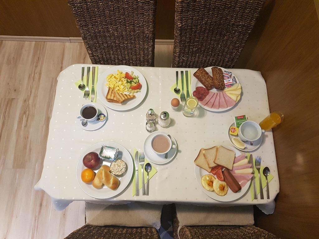 Penzion Gremium Hotell Bratislava Exteriör bild