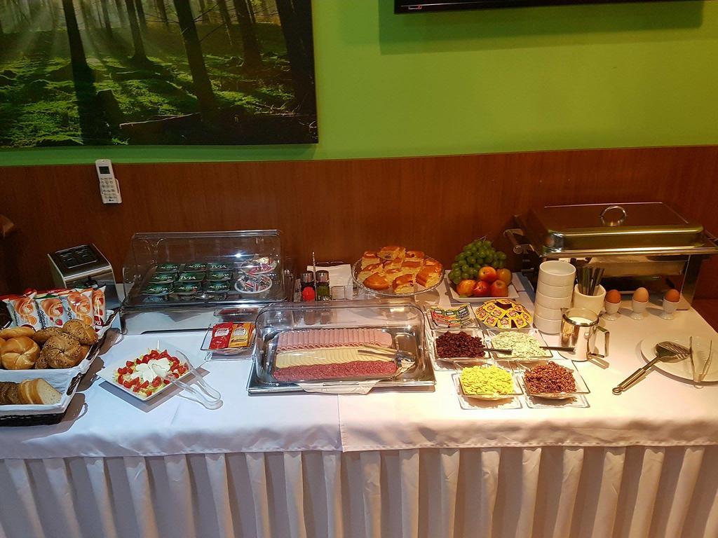 Penzion Gremium Hotell Bratislava Exteriör bild